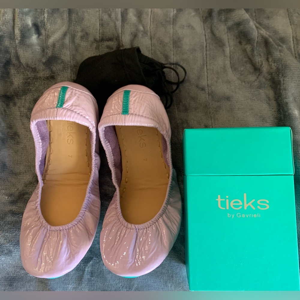 New Tieks Lavender Patent Ballet Flats size 7
